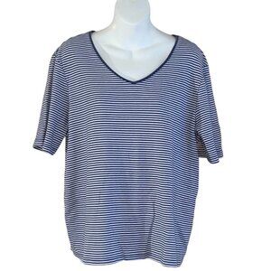 Chico’s The Ultimate Tee Size 3 V-neck Striped Periwinkle/White